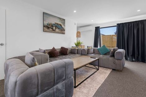 Photo of property in 49 Te Tiireke Drive, Glenview, Hamilton, 3206