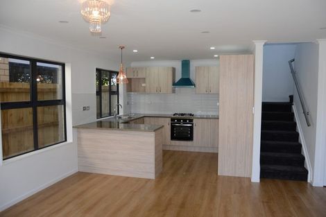 Photo of property in 501c Massey Road, Mangere, Auckland, 2022