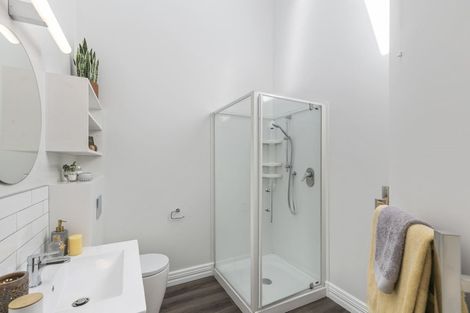 Photo of property in 54 Pipitea Street, Thorndon, Wellington, 6011