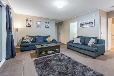 Photo of property in 8a Florio Terrace, Tawa, Wellington, 5028