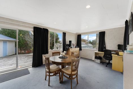 Photo of property in 2 Surrey Street, Stratford, 4332