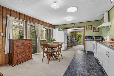 Photo of property in 61 Robinson Avenue, Holdens Bay, Rotorua, 3010