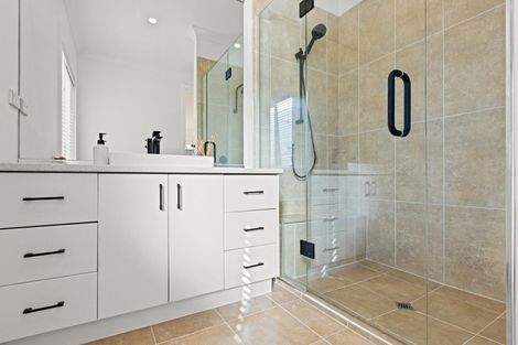 Photo of property in 43 Fairview Place, Havelock North, 4130