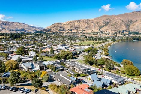 Photo of property in 10 Lismore Street, Wanaka, 9305