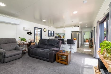 Photo of property in 46 Bathgates Road, Waimate, 7980