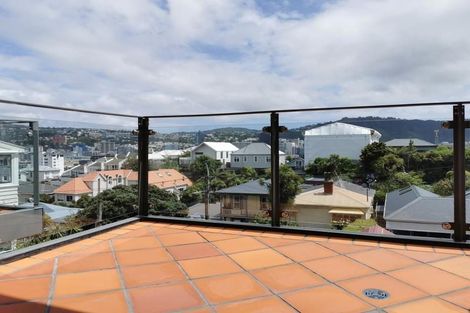 Photo of property in 52c Hawker Street, Mount Victoria, Wellington, 6011