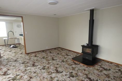 Photo of property in 90 Queen Street, Westport, 7825