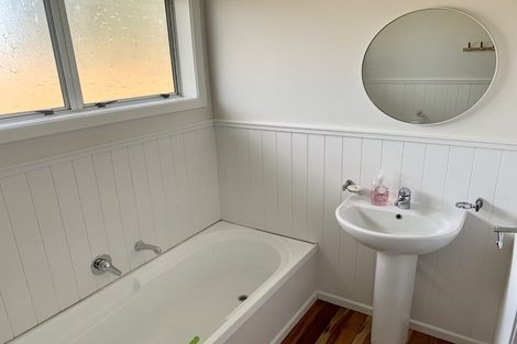 Photo of property in 1 Saint Lukes Place, Bader, Hamilton, 3206