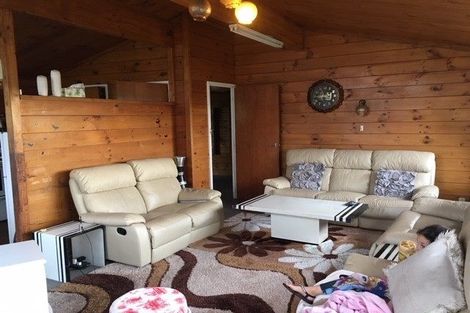 Photo of property in 2 Churchouse Road, Greenhithe, Auckland, 0632