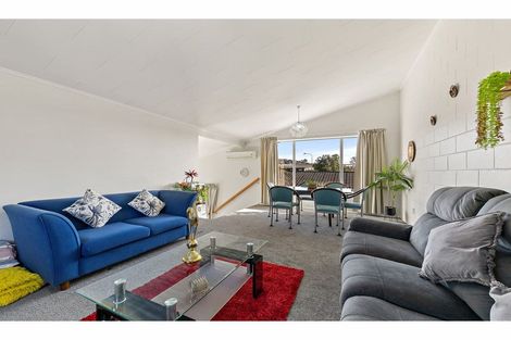 Photo of property in 1/61 Landsdowne Terrace, Cashmere, Christchurch, 8022
