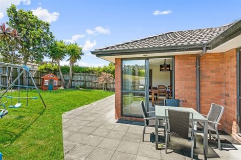 Photo of property in 70 South Kensington Way, Henderson, Auckland, 0612
