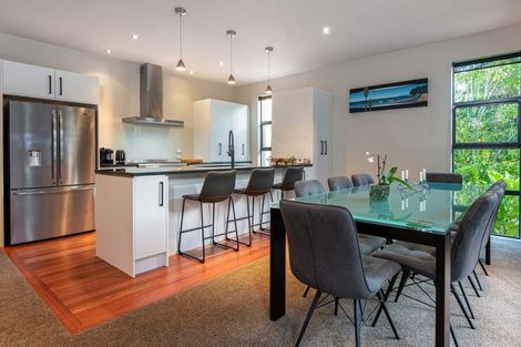 Photo of property in 16 Kahikatea Close, Campbells Bay, Auckland, 0630