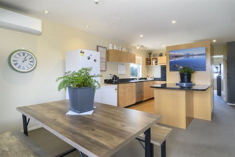 Photo of property in 1/1086 Papamoa Beach Road, Papamoa Beach, Papamoa, 3118