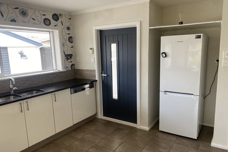 Photo of property in 18 Bencard Place, Hoon Hay, Christchurch, 8025