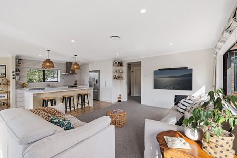 Photo of property in 33 Manuwai Drive, Matua, Tauranga, 3110