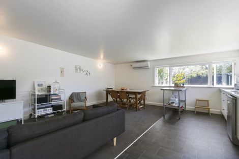 Photo of property in 36 Oroua Street, Eastbourne, Lower Hutt, 5013