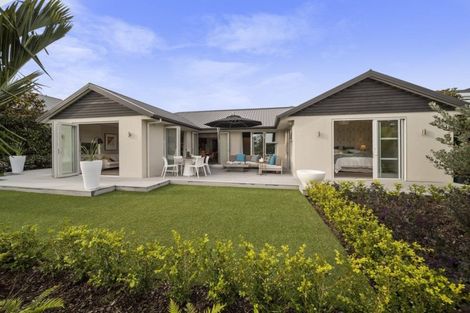 Photo of property in 5/31 Links Drive, Waiwhakaiho, New Plymouth, 4312