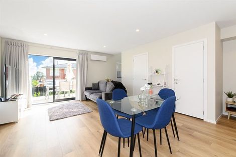 Photo of property in 13/15 Sunhill Road, Sunnyvale, Auckland, 0612