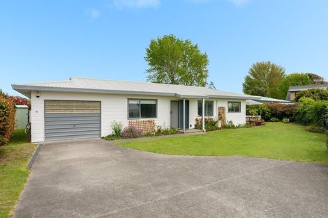 Photo of property in 6 Barbara Grove, Papamoa Beach, Papamoa, 3118