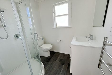 Photo of property in 18 Douglas Street, West End, Palmerston North, 4412