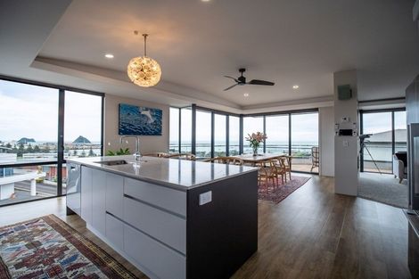 Photo of property in 1 Mission Street, Moturoa, New Plymouth, 4310