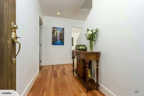 Photo of property in 2/89 Monarch Avenue, Hillcrest, Auckland, 0627