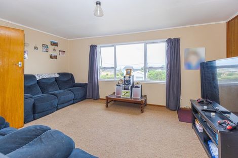 Photo of property in 112 Karaka Street, Castlecliff, Whanganui, 4501