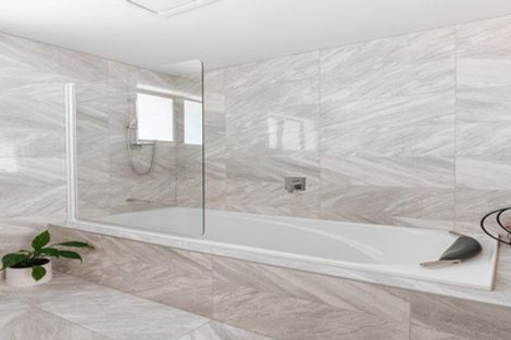 Photo of property in Waterview Estate, 11/4 Greystone Place, Omokoroa, 3114