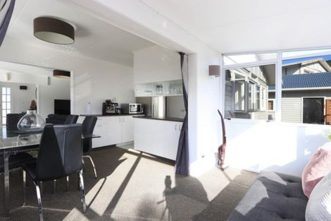 Photo of property in 279 Wellington Road, Wainuiomata, Lower Hutt, 5014