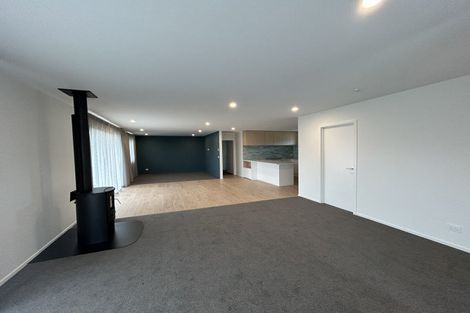 Photo of property in 139 Burden Loop, Lake Hawea, 9382