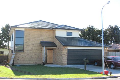 Photo of property in 4 Loris Place, Papakura, 2110