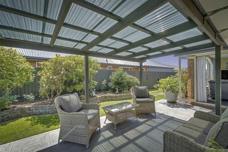 Photo of property in 8 Highwood Lane, Burnside, Christchurch, 8053