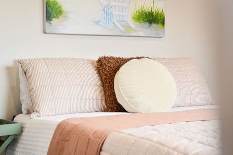 Photo of property in 5 Manawaroa Close, Grandview Heights, Hamilton, 3200