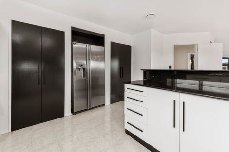 Photo of property in 37 Carter Drive, Pomare, Rotorua, 3015