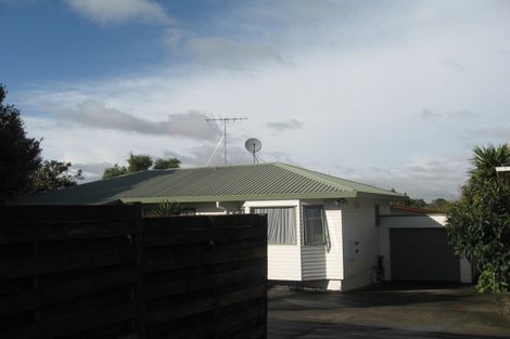 Photo of property in 1/107 Archmillen Avenue, Pakuranga Heights, Auckland, 2010
