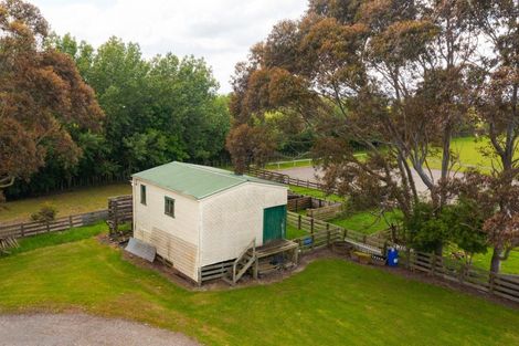 Photo of property in 986 Halcombe Road, Halcombe, Feilding, 4779