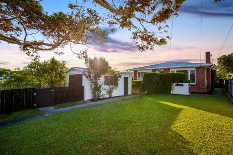 Photo of property in 2/32 Kereru Street, Henderson, Auckland, 0612