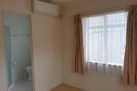 Photo of property in 12 Wheaton Place, Glen Eden, Auckland, 0602