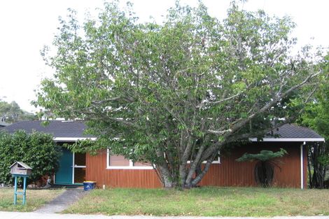 Photo of property in 114 Aeroview Drive, Beach Haven, Auckland, 0626
