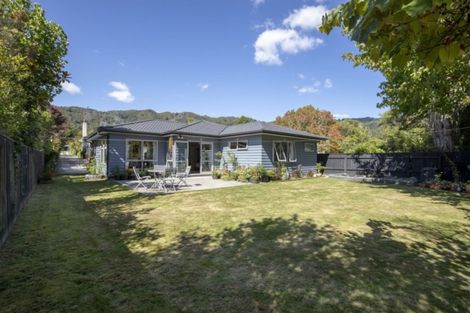 Photo of property in 2/368 Stokes Valley Road, Stokes Valley, Lower Hutt, 5019