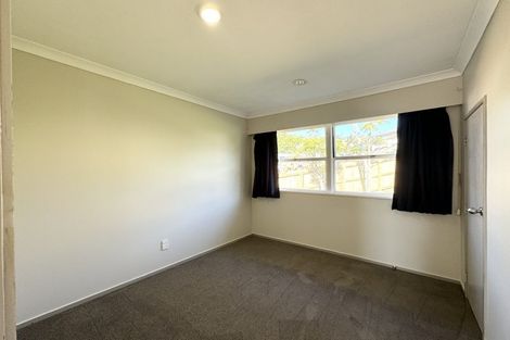 Photo of property in 92 Bond Crescent, Forrest Hill, Auckland, 0620