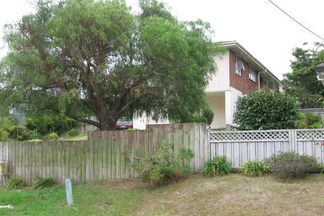 Photo of property in 1 Phillip Parade, Forrest Hill, Auckland, 0620