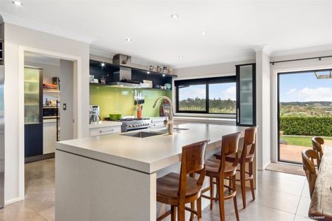 Photo of property in 14 Kendallvale Drive, Waiuku, 2123