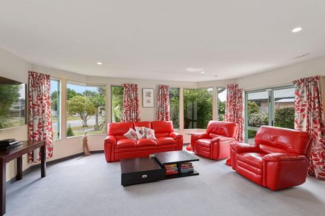 Photo of property in 103 Inwoods Close, Parklands, Christchurch, 8083