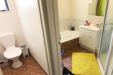 Photo of property in 14a Wattle Street, New Lynn, Auckland, 0600