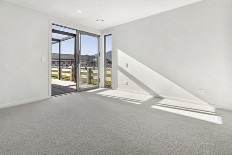 Photo of property in 146 Burdon Loop, Lake Hawea, 9382