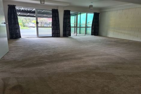 Photo of property in 2/46 Scenic Drive, Manurewa, Auckland, 2102