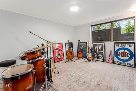 Photo of property in 54 Amapur Drive, Khandallah, Wellington, 6035