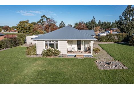 Photo of property in 4 Queen Street, Oxford, 7430