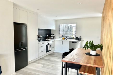 Photo of property in 21 Ara Mara Hua, Henderson, Auckland, 0612